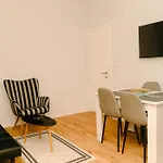 Flat In Heart Of 公寓 地拉那