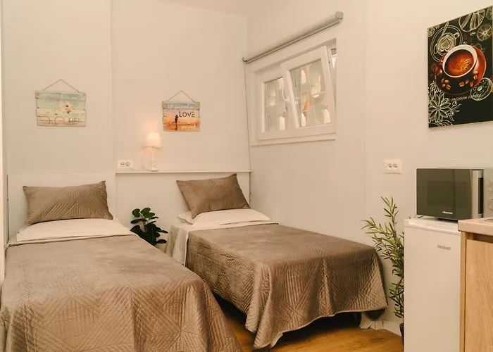 Flat In Heart Of Apartament *